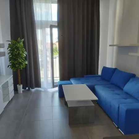 Appartement Przy Lotnisku Z Antresola 17 *