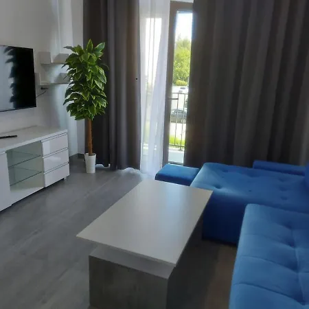Przy Lotnisku Z Antresola 17 Appartement